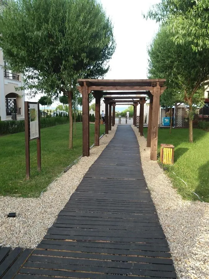 Апартамент Релакс В Грийн Лайф,Созопол Sozopol